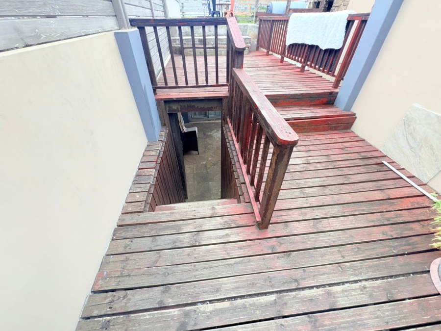 6 Bedroom Property for Sale in Quigney Eastern Cape